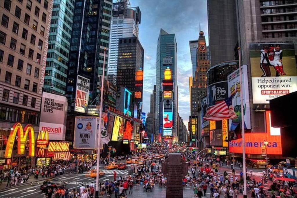 Swj 2Nd - Times Sq, Brooklyn Bridge, Lga In 15 Min Lägenhet New York Exteriör bild